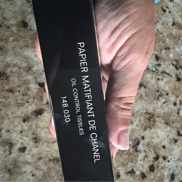 Chanel makeup makeup tissue holder and mirror - Picture 7 of 7